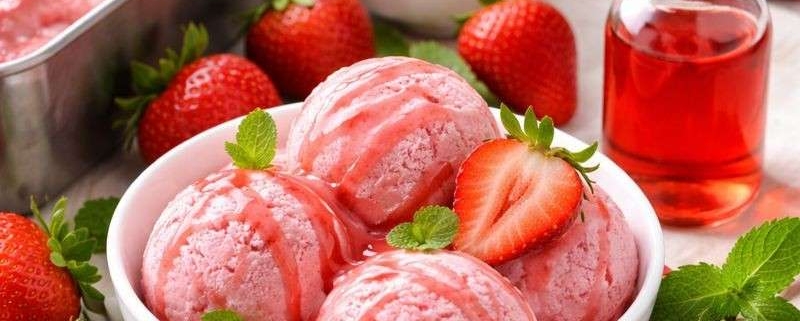 کاربرد-اسانس-توت-فرنگی-در-تولید-بستنی